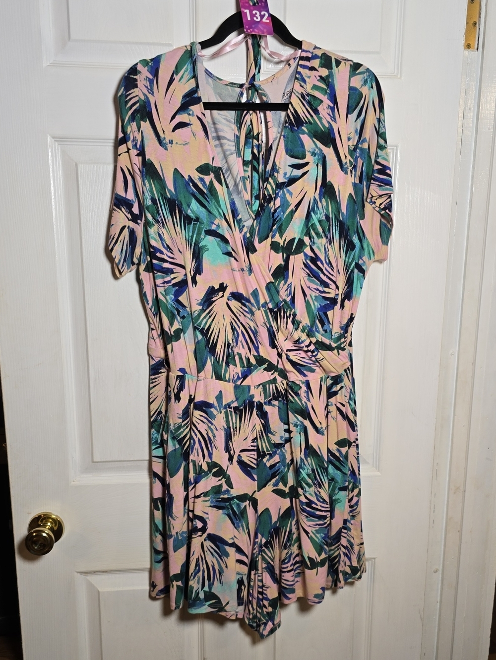 132 Torrid 1 1X Knit Super Soft Women’s Tropical Print Pink Romper